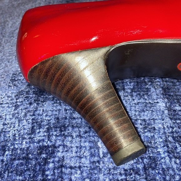 Vintage Söfft Women's Red Pumps.  Size 7.5M - Picture 5 of 7